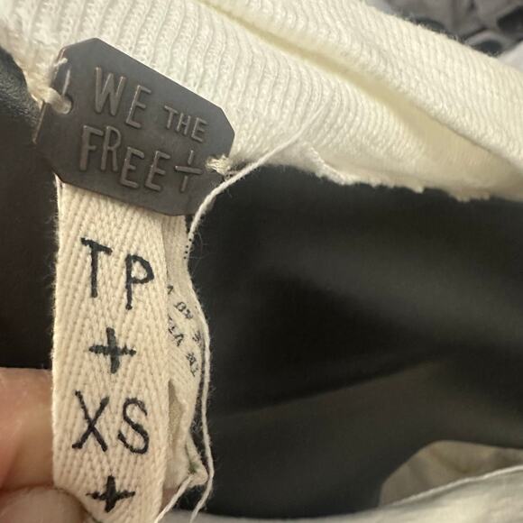 We The Free Off Shoulder Slouchy XS Cream Long Sleeve Tunic Raw Hem Oversized - Picture 3 of 3